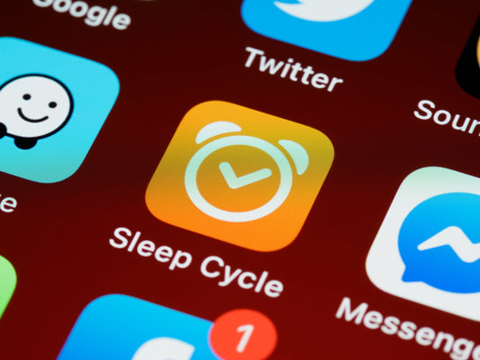 Unlocking the Science of Sleep Cycles and Light: Navigating the Digital Age